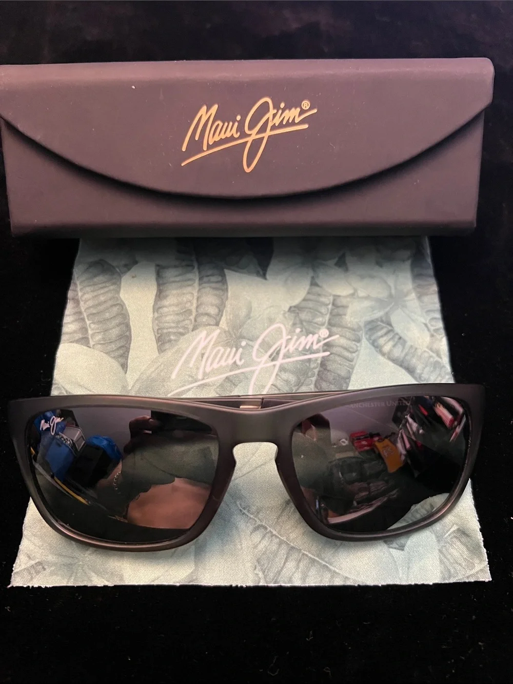 MAUI JIM , SOUTH SWELL Manchester United ,OFFICIAL sunglasses 😎 made in ITALY 🇮🇹